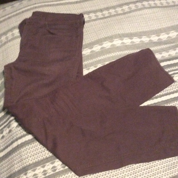 Levis maroon jeans - Picture 1 of 2